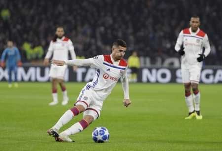 运动员因违 运动员因违